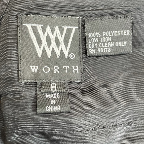 Worth strapless dress with bow and paisley accent. Size 8. - Picture 2 of 3